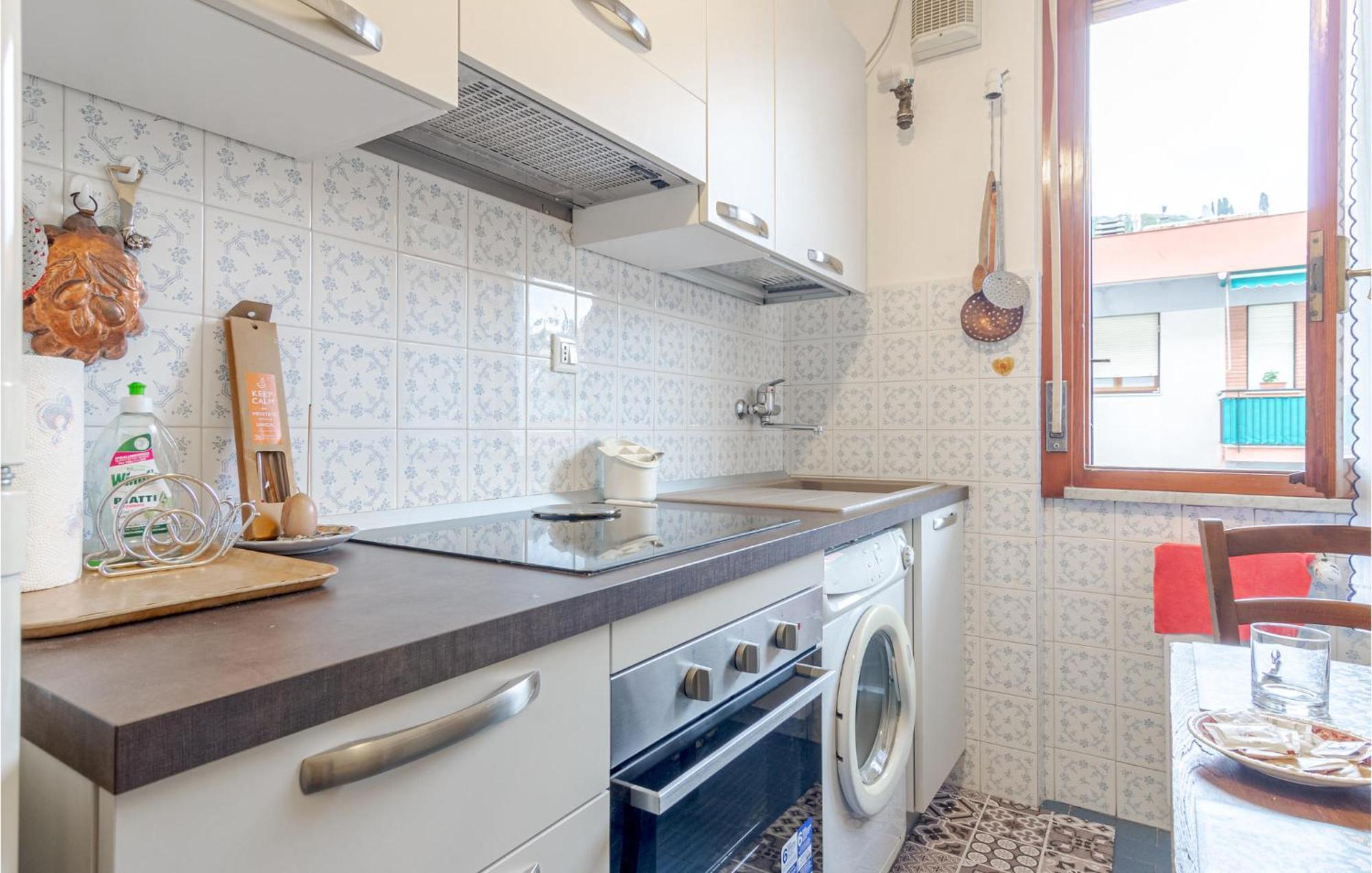 1 Bedroom Lovely Apartment In Rapallo Kültér fotó