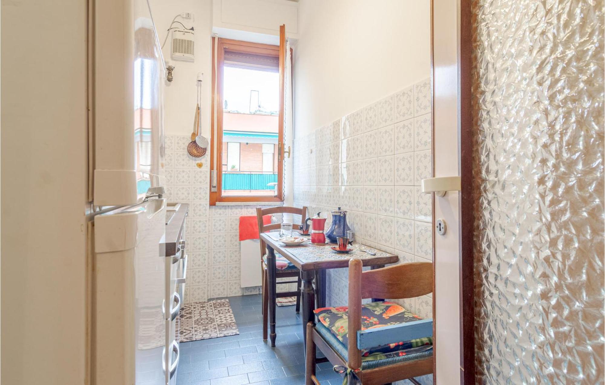 1 Bedroom Lovely Apartment In Rapallo Kültér fotó