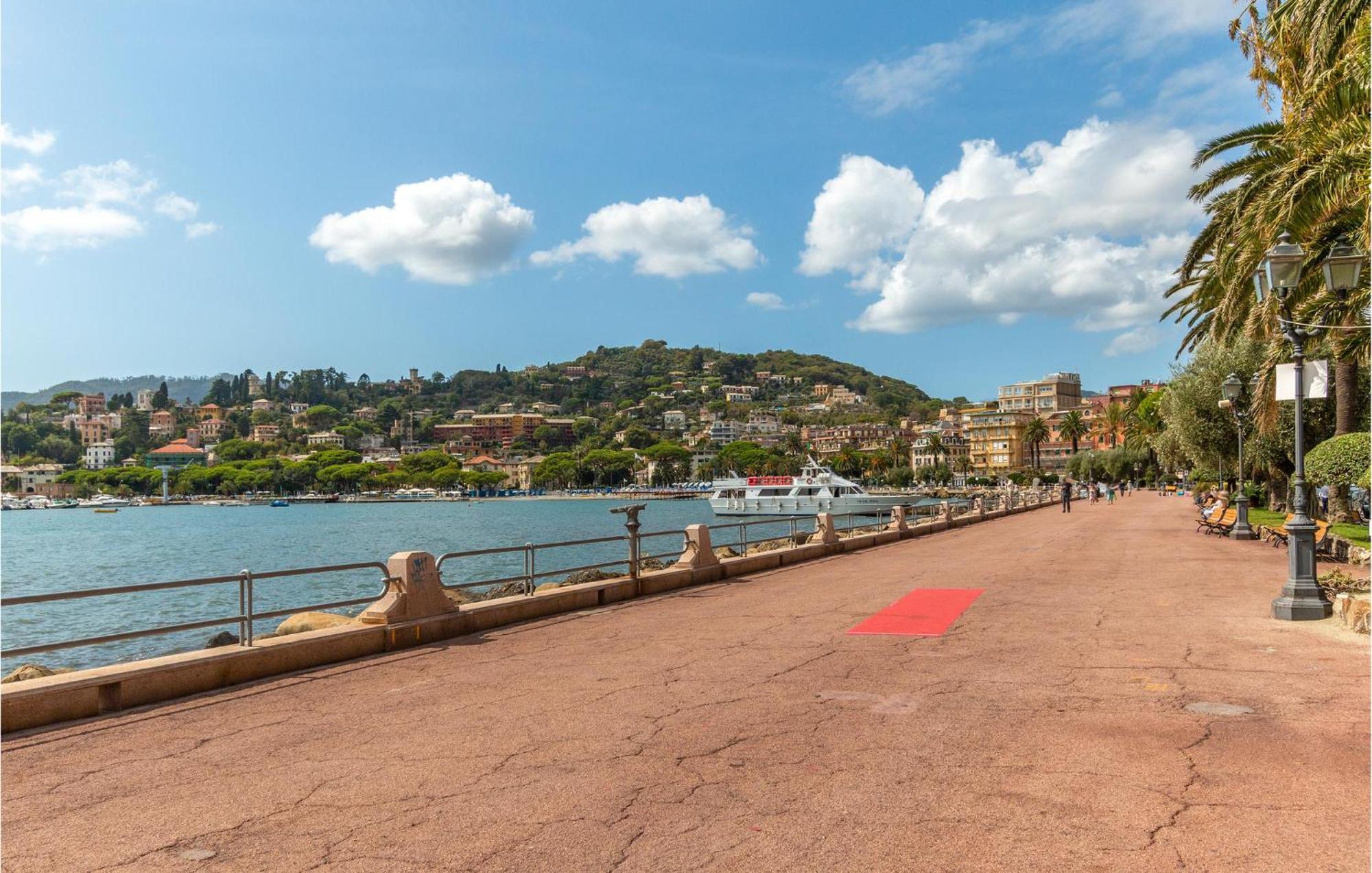 1 Bedroom Lovely Apartment In Rapallo Kültér fotó